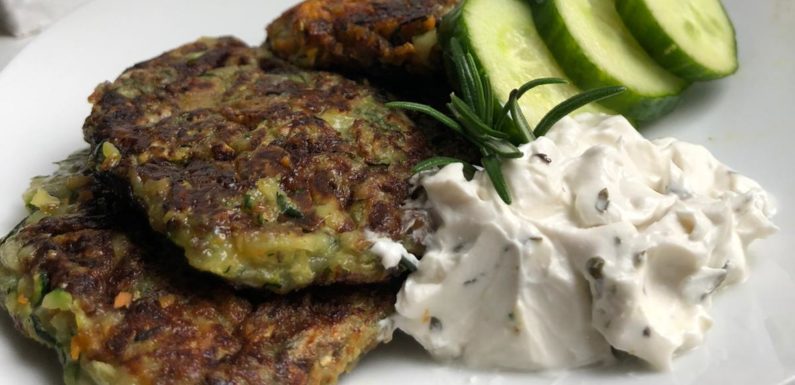 Rezept für Studierende: Zucchinipuffer mit Dip